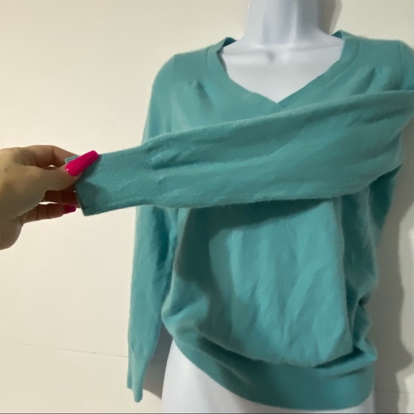 Pure Cashmere - Picture 5 of 7